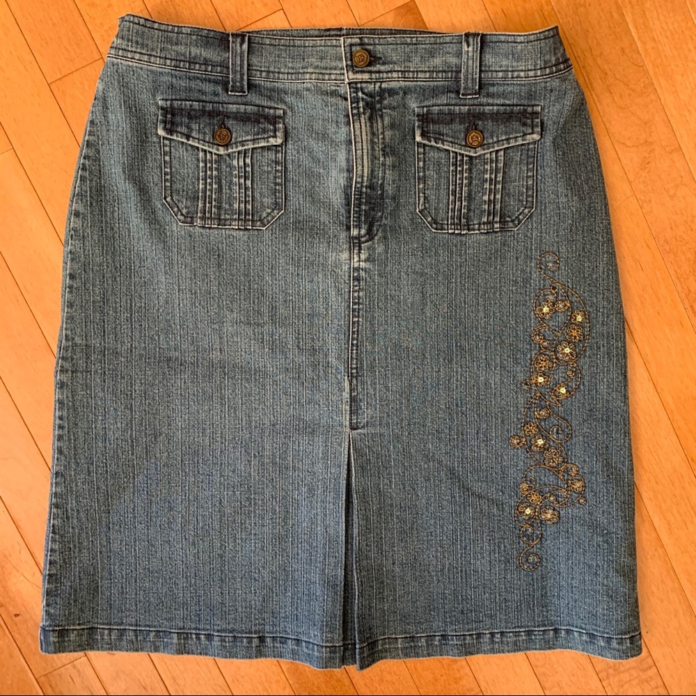 SAG HARBOR Size 12 Embellished Jean Pencil Skirt - So pretty!